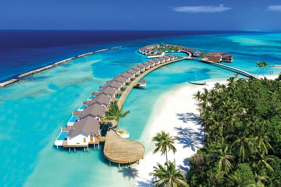 Reasons why you must go on holiday to Maldives